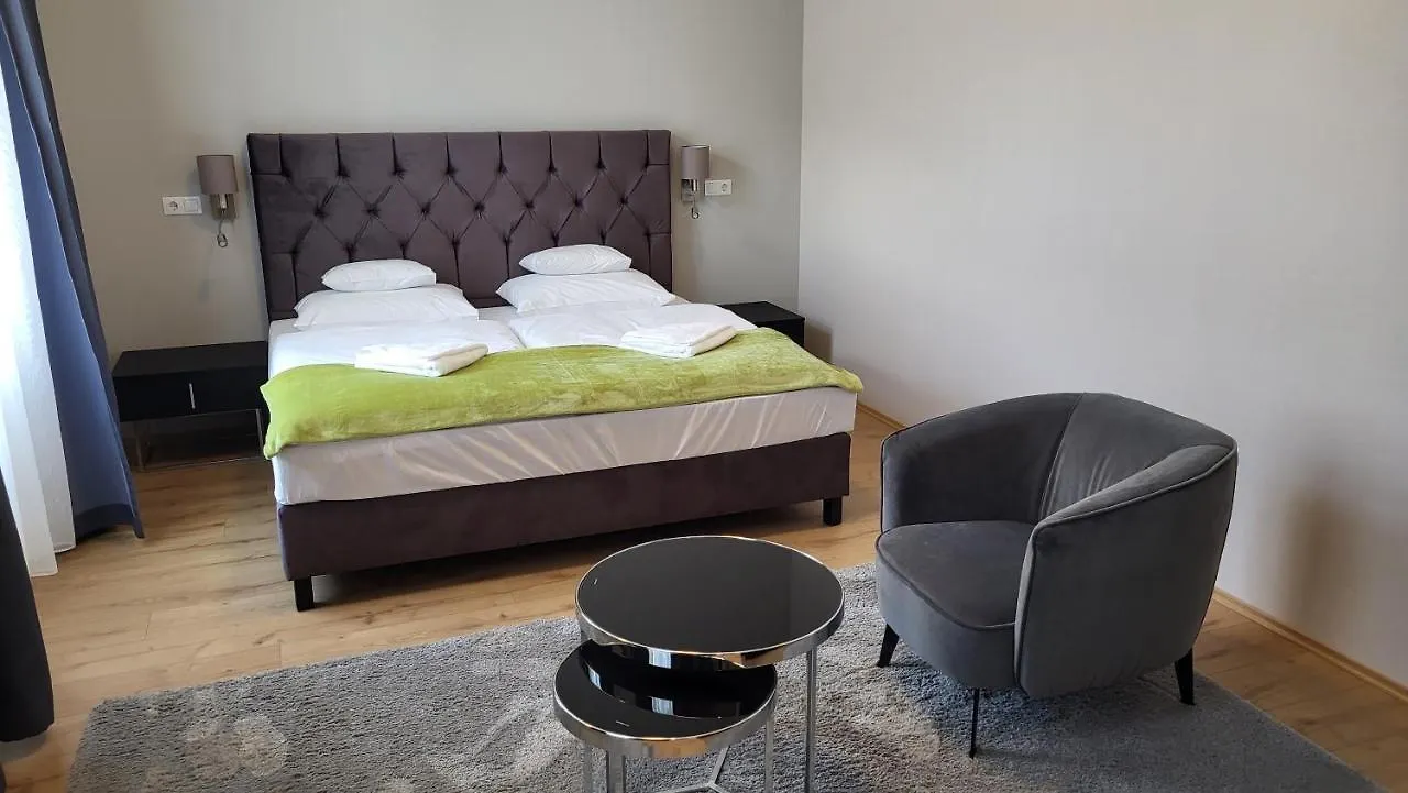 D50 Hotel Budapest 4*,