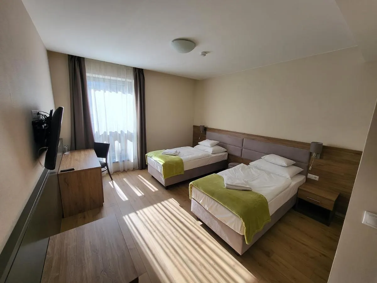 D50 Hotel Budapest 4*,