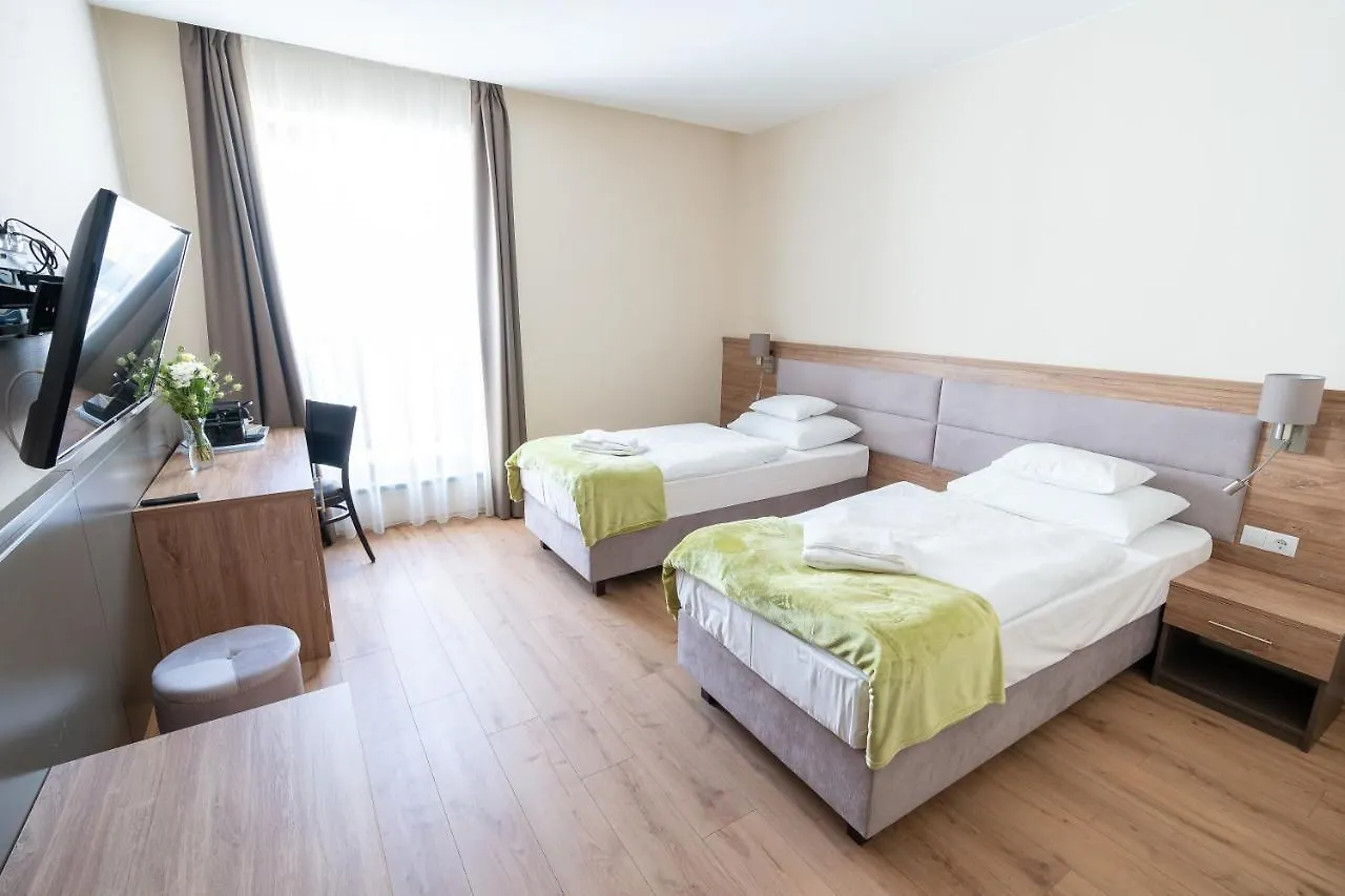 D50 Hotel Budapest 4*,  Hungary